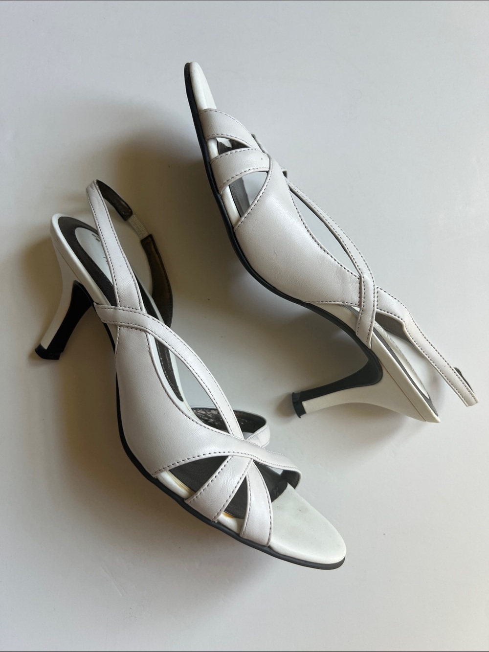 Naturalizer Soft White Leather Slingback Heels